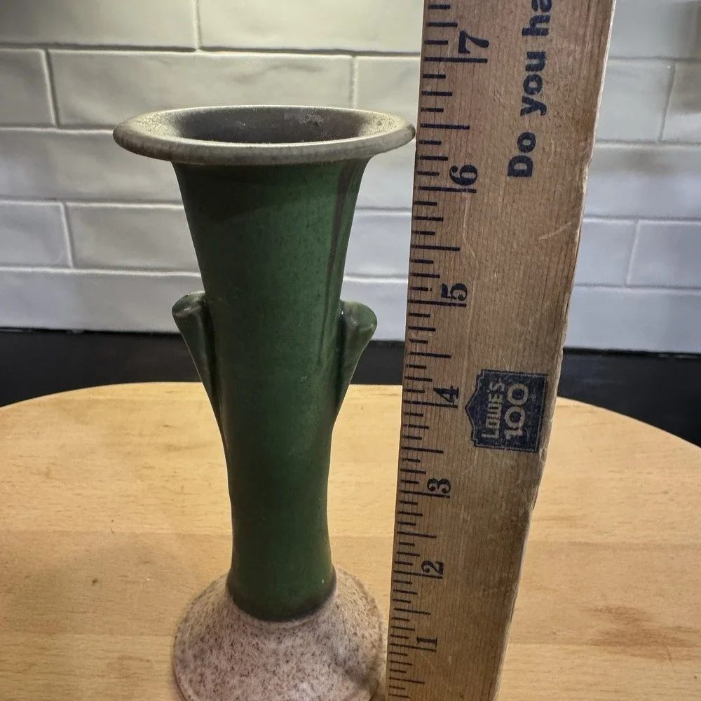 Celadon Glaze Green Bud Vase Larry Watson Studios Pottery Alexandria KY‎ Signed
